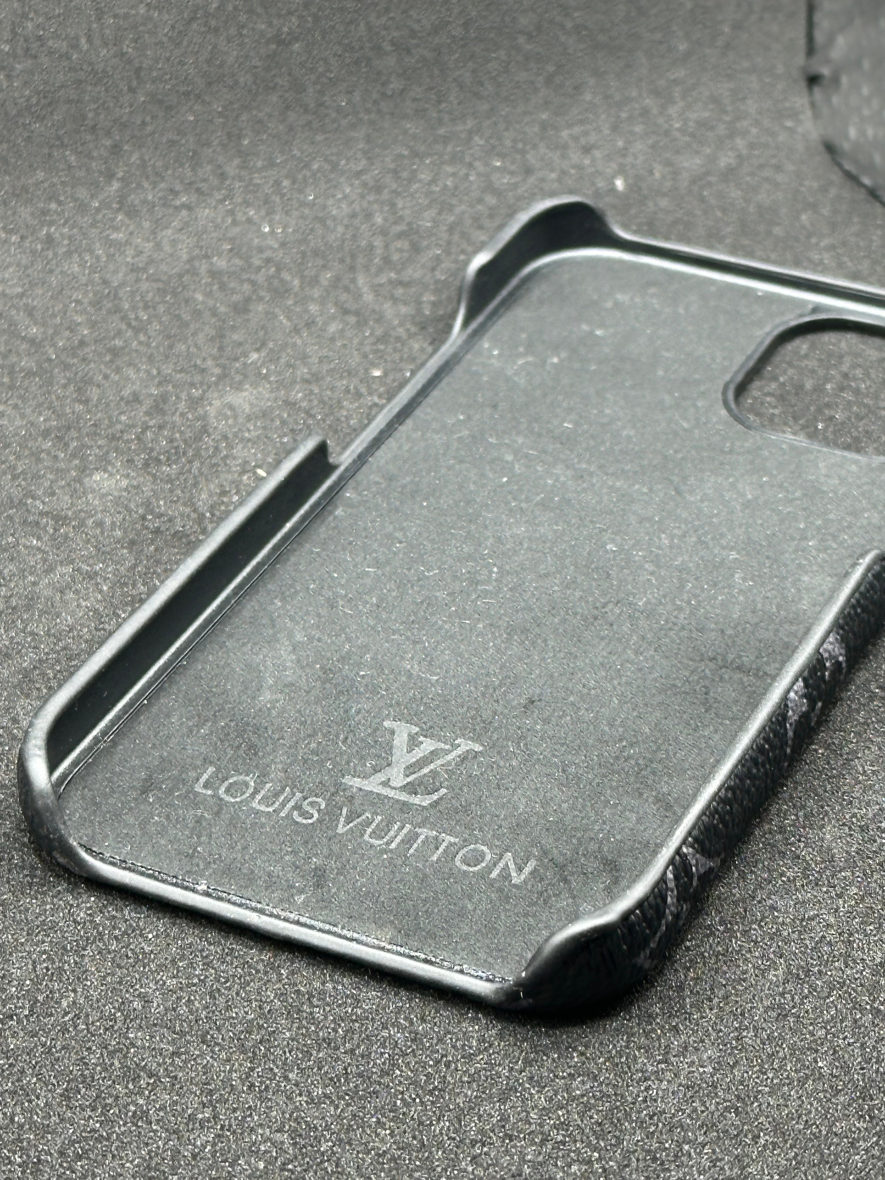 Cover iPhone stile Louis Vuitton Nera