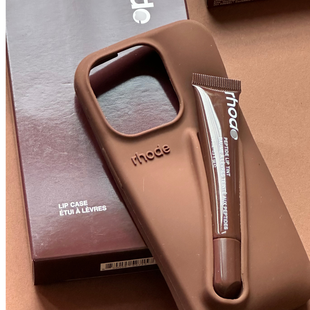 Cover Glossy – Custodia iPhone con  Lip Balm Espresso