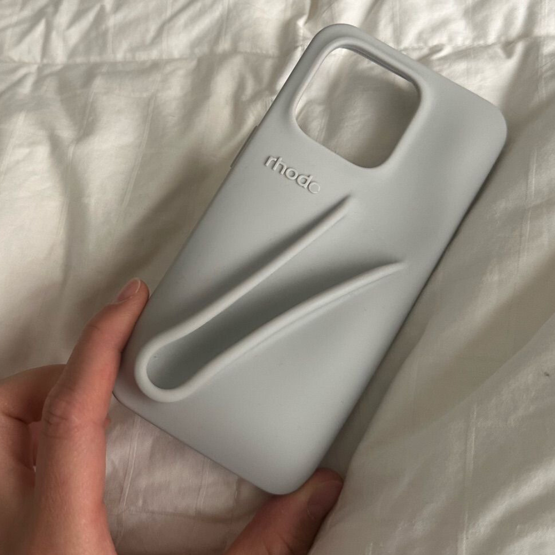 Cover Glossy – Custodia iPhone con Lip Balm Gray